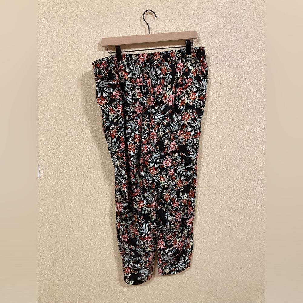 Jessica Simpson floral pants